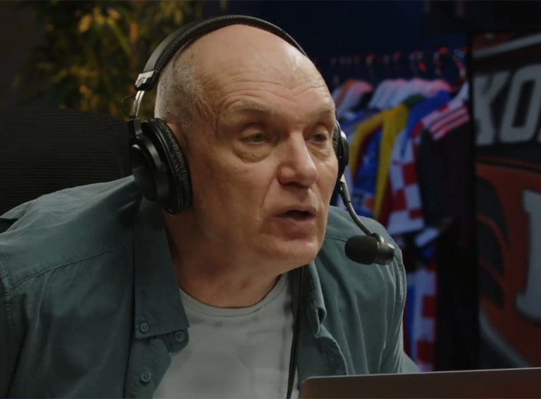 Александр Бубнов считает что и Луис Энрике и Глушенков не затерялись бы в «Барселоне» и «Реале» Александр Бубнов считает что и Луис Энрике и Глушенков не затерялись бы в «Барселоне» и «Реале»