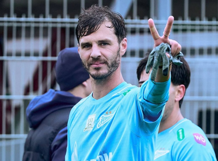 «Зенит» может вернуться на 1-е место уже в 14-м туре – всего при двух сторонних условиях. Комментарий Александра Ерохина «Зенит» может вернуться на 1-е место уже в 14-м туре – всего при двух сторонних условиях. Комментарий Александра Ерохина